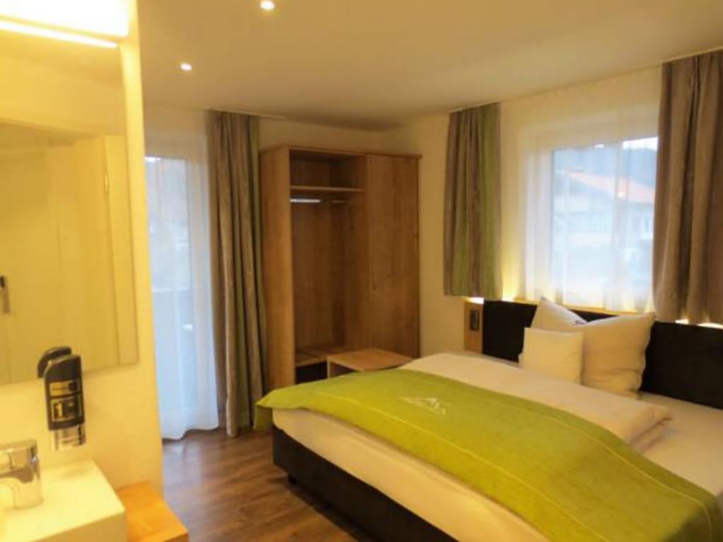 Hotel Alp Inn - Chiemgaukarte Inclusive 루폴딩 외부 사진