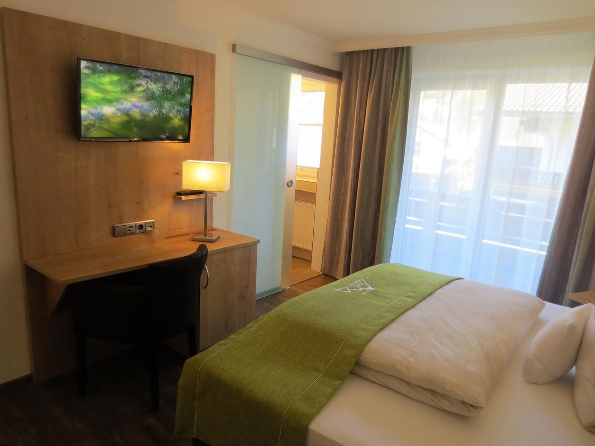 Hotel Alp Inn - Chiemgaukarte Inclusive 루폴딩 외부 사진
