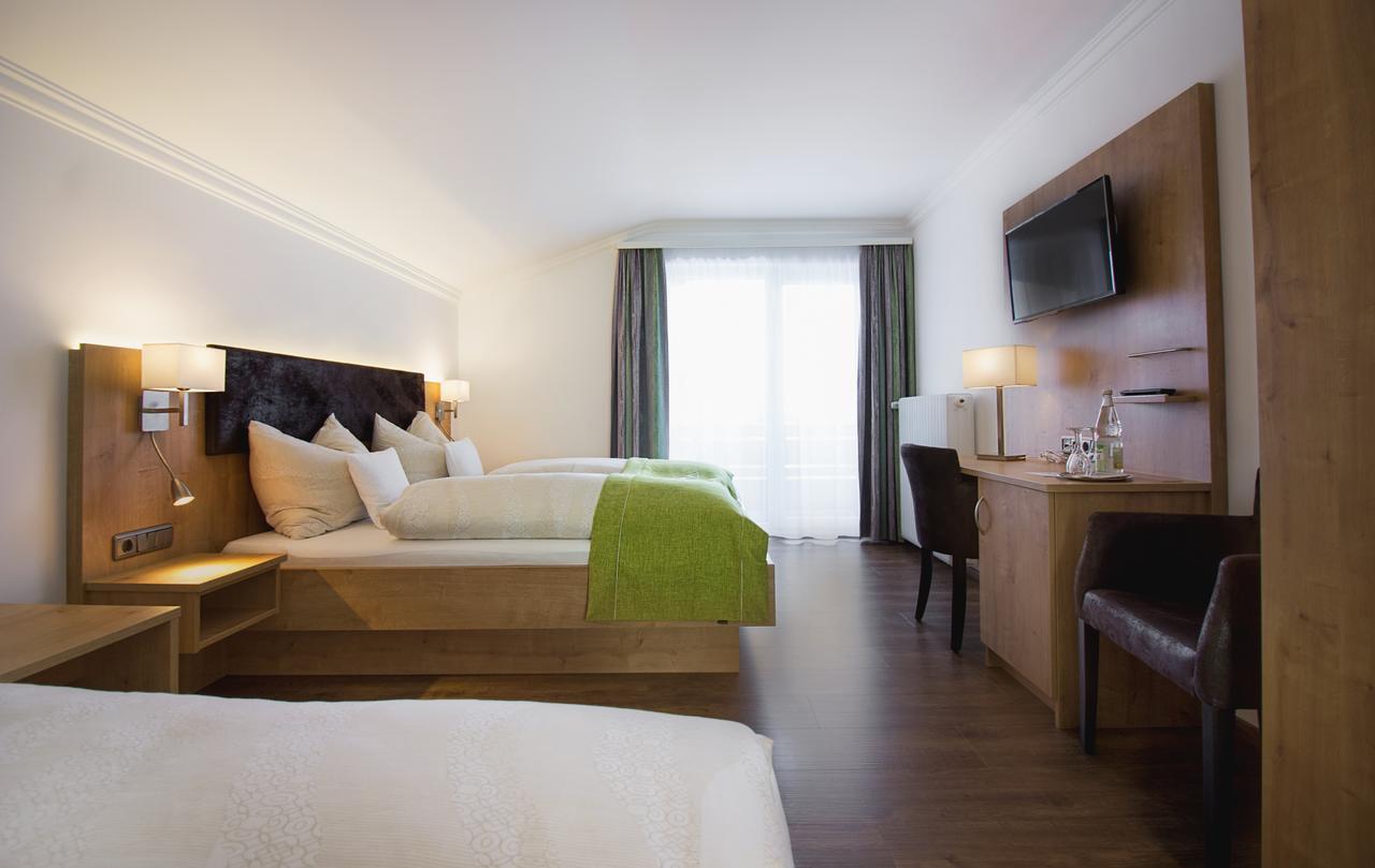 Hotel Alp Inn - Chiemgaukarte Inclusive 루폴딩 외부 사진